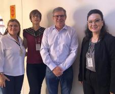 Técnicos de prefeituras da região Norte do Paraná participaram nesta quinta-feira (11) de uma capacitação promovida pela Cohapar sobre a atualização do Plano Estadual de Habitação de Interesse Social (PEHIS) 2019. Eles serão responsáveis pelo preenchimento das demandas específicas de seus municípios em um sistema criado pela companhia com o propósito de compilar os dados de todo o Paraná e estabelecer prioridades de investimentos para o setor.