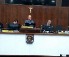 Representantes da Cohapar apresentaram detalhes do programa Morar Legal Paraná a vereadores de Campo Largo nesta semana. Em audiência pública, os técnicos da companhia expuseram a situação do projeto para o município, que consiste na regularização de 2.200 lotes e a entrega de títulos de propriedade às famílias.