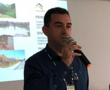 Técnicos da Cohapar concluíram nesta sexta-feira (24) mais quatro ciclos de treinamento com funcionários de prefeituras paranaenses para atualização do Plano Estadual de Habitação de Interesse Social do Paraná (PEHIS-PR). Ao todo, representantes de 114 prefeituras participaram ao longo dos últimos quatro dias das capacitações e trabalharão a partir de agora no cadastramento dos dados específicos sobre as demandas por moradias em suas localidades.