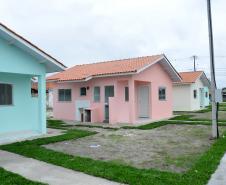 Casas foram financiadas com recursos do Governo do Estado pela Cohapar e fazem parte do plano de retomada da carteira imobiliária da empresa.