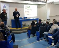 Com a participação de representantes de 22 municípios dos Campos Gerais e região, a Cohapar concluiu nesta terça-feira (4) a série de capacitações sobre o Sistema de Necessidades Habitacionais do Paraná (SISPEHIS). Foram 12 capacitações realizadas por todo o estado desde abril com o objetivo de treinar técnicos de prefeituras na inserção e atualização dos dados sobre as demandas por moradia em seus municípios na ferramenta online e integrada criada pela companhia.