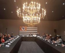 Representantes da Cohapar participaram da posse da nova diretoria da Associação Brasileira de Cohabs e Agentes Públicos de Habitação (ABC) que aconteceu em São Paulo na última semana. A empresa compõe a equipe responsável por conduzir as atividades do órgão de representação no biênio 2019/2020, cuja vice-presidência para Assuntos de Regularização Fundiária é ocupada pelo presidente da companhia, Jorge Lange.