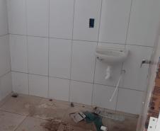 Técnicos da Cohapar estiveram nesta quarta-feira (4) nos canteiros de obras de construção de conjuntos habitacionais em Leópolis e Sertaneja, na região Norte do Paraná. Eles acompanharam a evolução da construção das casas populares nos municípios, que deverão ser entregues à população entre o fim de 2019 e o início de 2020.