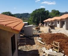 Guaraniaçu
Em apenas uma semana, técnicos da Cohapar de Curitiba visitaram as obras de construção de casas populares em 22 municípios do estado. A iniciativa faz parte de um novo modelo de gestão da companhia que visa garantir a qualidade das construções e a celeridade na execução dos trabalhos nos mais diferentes projetos em que a empresa possui participação.