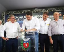 Nesta quinta-feira (24), dentro das atividades da transferência da sede do Governo do Estado para Ponta Grossa, o governador Carlos Massa Ratinho Junior anunciou as primeiras cidades que receberão condomínios para idosos