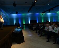 Gestores públicos de todo o Paraná puderam conhecer nesta sexta-feira (1) os principais programas habitacionais desenvolvidos pelo Governo do Estado. As ações, que visam a inclusão social e o desenvolvimento econômico dos municípios foram apresentadas pelo presidente da Cohapar, Jorge Lange, durante o evento Governo 5.0, de inovação da gestão pública, em Foz do Iguaçu.