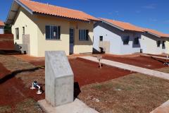 Projeto de casas populares da Cohapar é concluído em Barbosa Ferraz