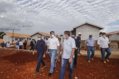 Governador vistoria obras no Condomínio do Idoso de Foz do Iguaçu