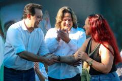 Governador entrega títulos de propriedade e libera R$ 7 milhões para Santa Tereza do Oeste