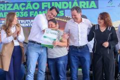 Governador regulariza moradia de 936 famílias em Imbituva e libera R$ 15 milhões para a cidade