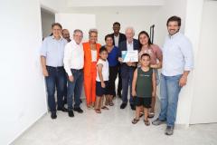 Programa Casa Fácil: vice-governador entrega residencial com 240 unidades em Londrina