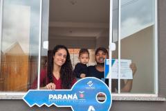56 famílias de Paiçandu recebem as chaves da casa própria com a ajuda do Casa Fácil Paraná