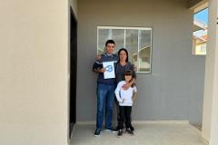 48 famílias de Japira recebem as chaves da moradia própria com apoio do Casa Fácil