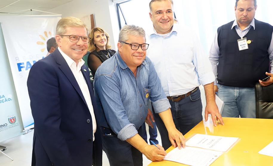 Governo do Estado e prefeituras assinam plano de trabalho para a construção de 303 casas populares