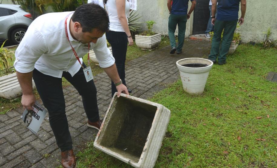 Cohapar reforça campanha estadual de combate à dengue