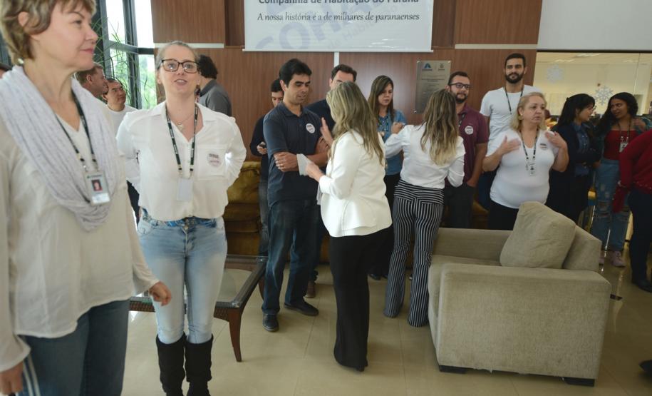 Cohapar reforça campanha estadual de combate à dengue