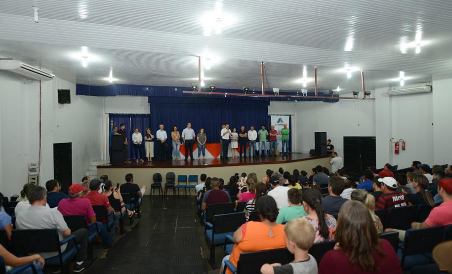 Imóveis são entregues a 29 famílias de Itapejara D Oeste