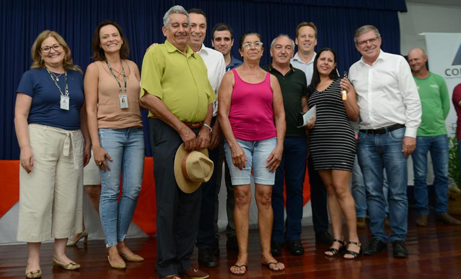 Imóveis são entregues a 29 famílias de Itapejara D Oeste