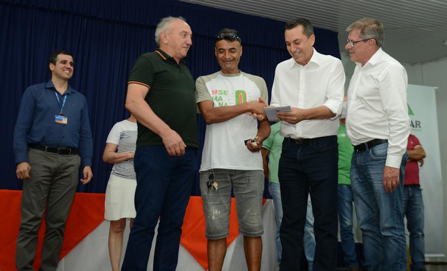 Imóveis são entregues a 29 famílias de Itapejara D Oeste