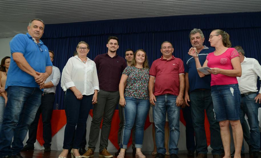 Imóveis são entregues a 29 famílias de Itapejara D Oeste