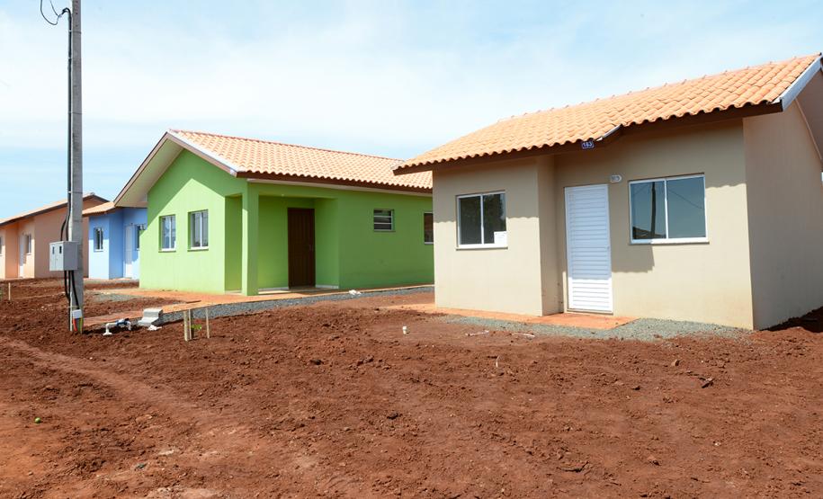 20 famílias carentes de Manoel Ribas conquistam a casa própria