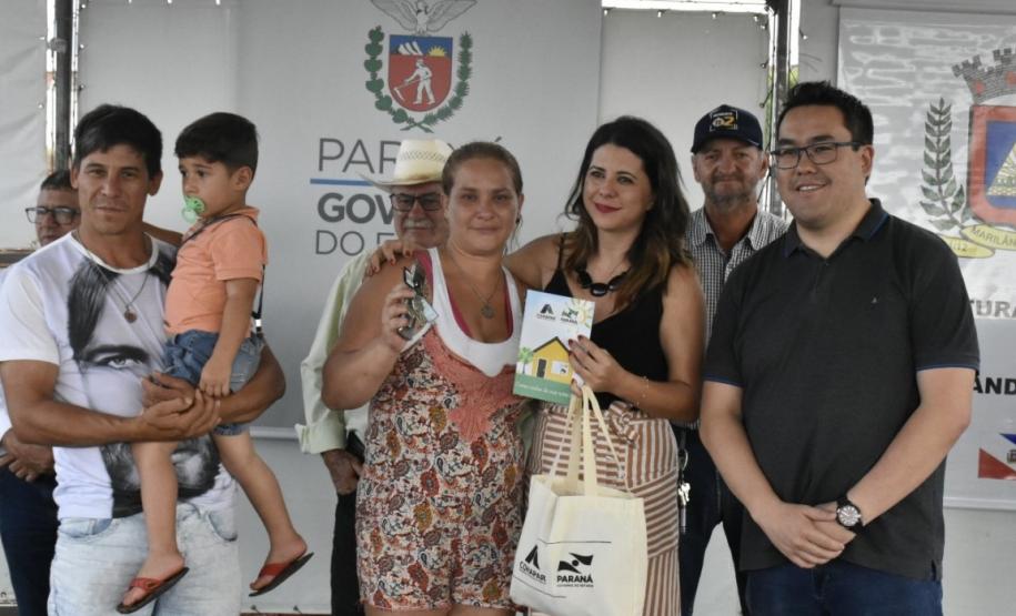 Famílias carentes conquistam casas próprias em Marilândia do Sul