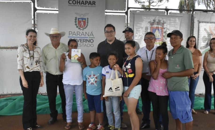 Famílias carentes conquistam casas próprias em Marilândia do Sul
