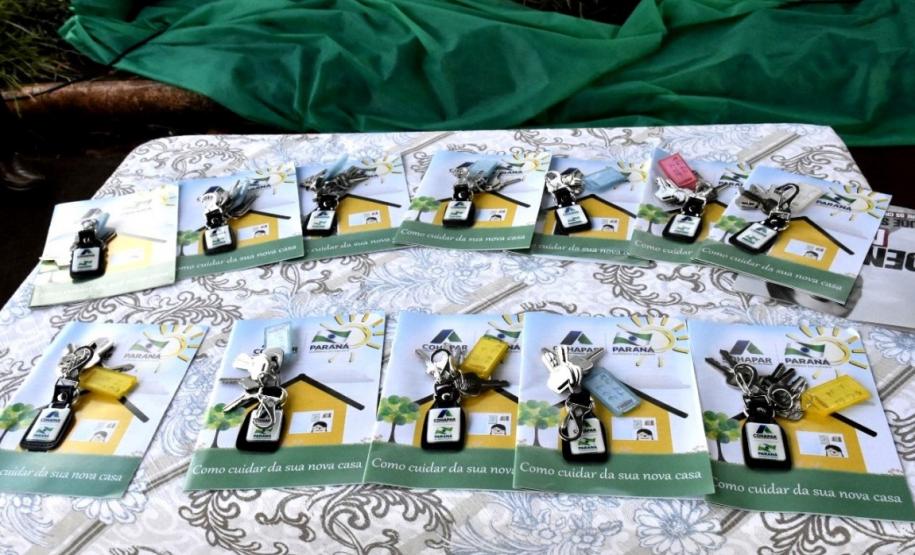 Famílias carentes conquistam casas próprias em Marilândia do Sul