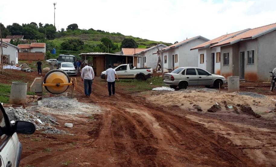 Obras de moradias para famílias carentes avançam na região Noroeste