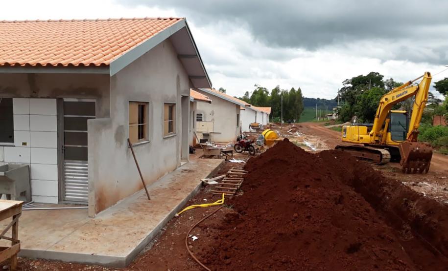 Obras de moradias para famílias carentes avançam na região Noroeste