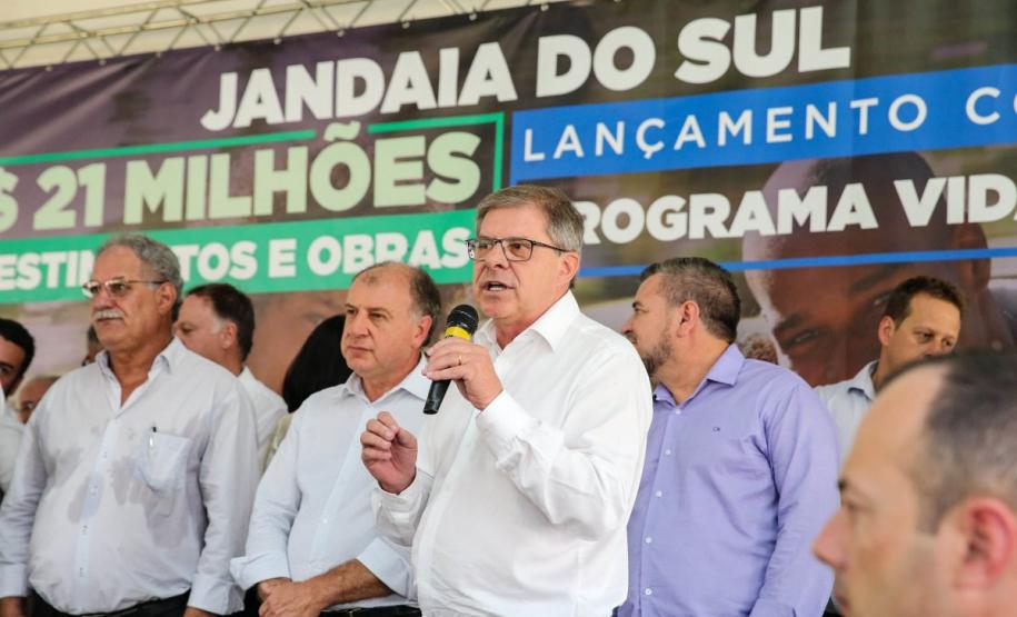 Governo lança programa para reduzir favelas no Paraná