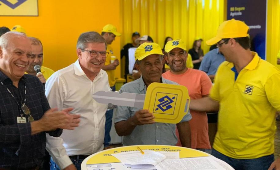 Governo do Paraná e Banco do Brasil financiarão construção de moradias para agricultores familiares