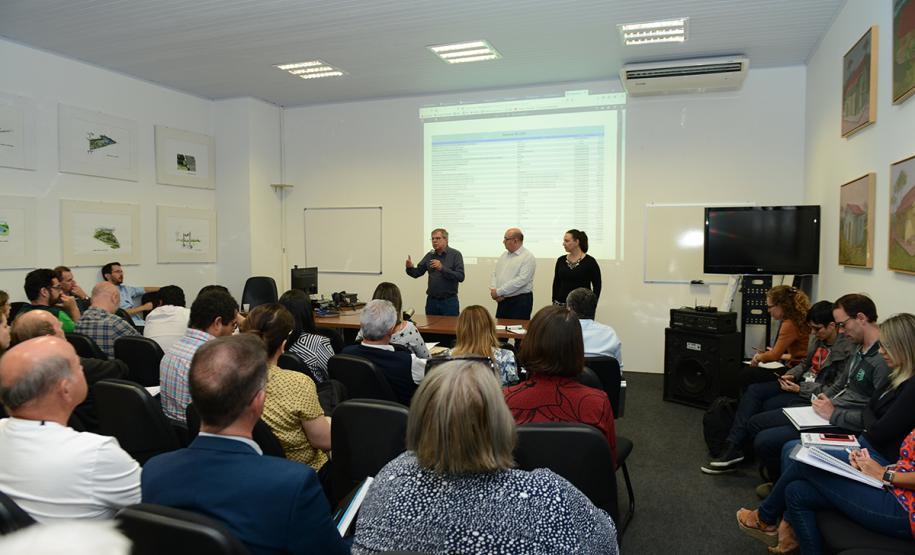 Cohapar sedia encontro de controladores internos do Paraná