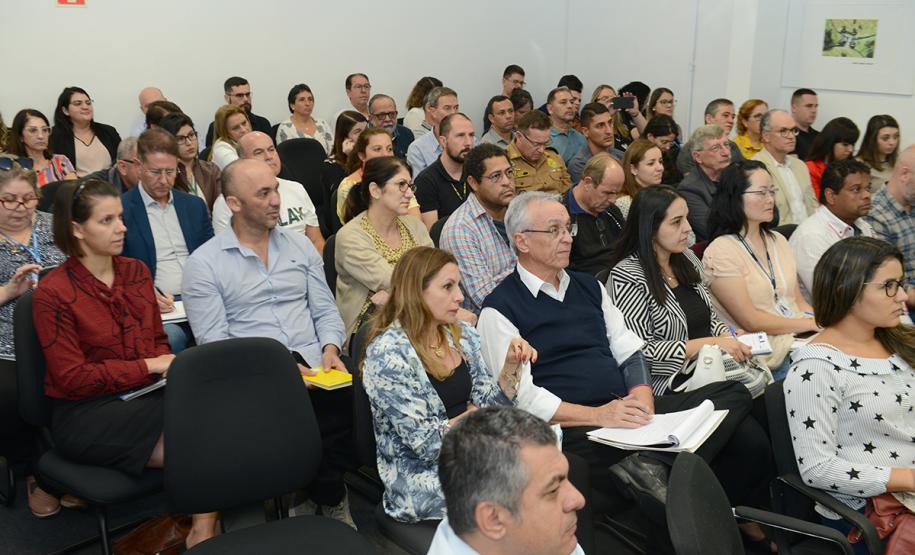 Cohapar sedia encontro de controladores internos do Paraná