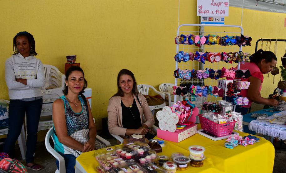 Moradores do Guarituba realizam feira de produtos e serviços em Piraquara