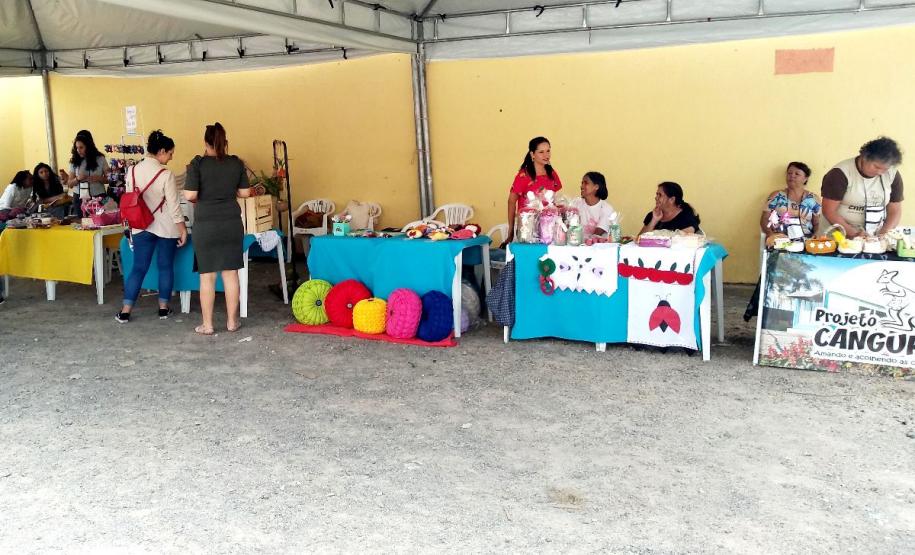 Moradores do Guarituba realizam feira de produtos e serviços em Piraquara