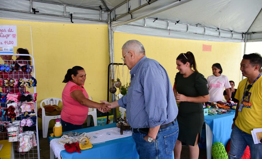 Moradores do Guarituba realizam feira de produtos e serviços em Piraquara