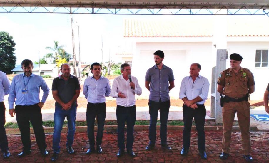 37 famílias de Mariópolis recebem chaves da casa própria