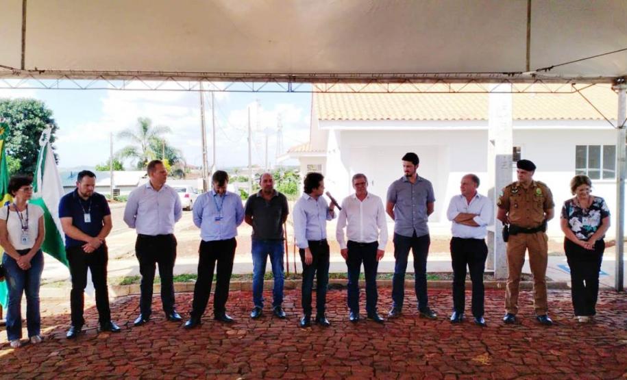 37 famílias de Mariópolis recebem chaves da casa própria