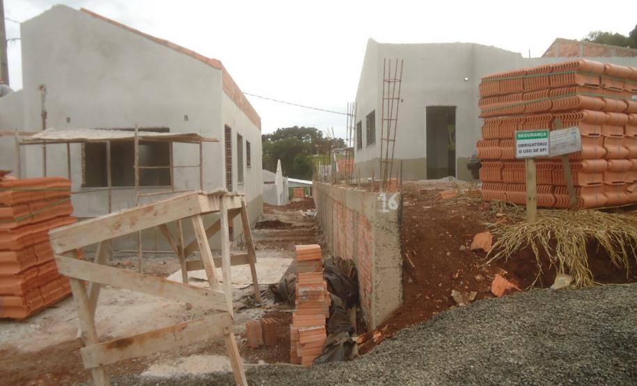 Sanepar vai investir em melhorias em conjunto residencial da Cohapar em Cantagalo