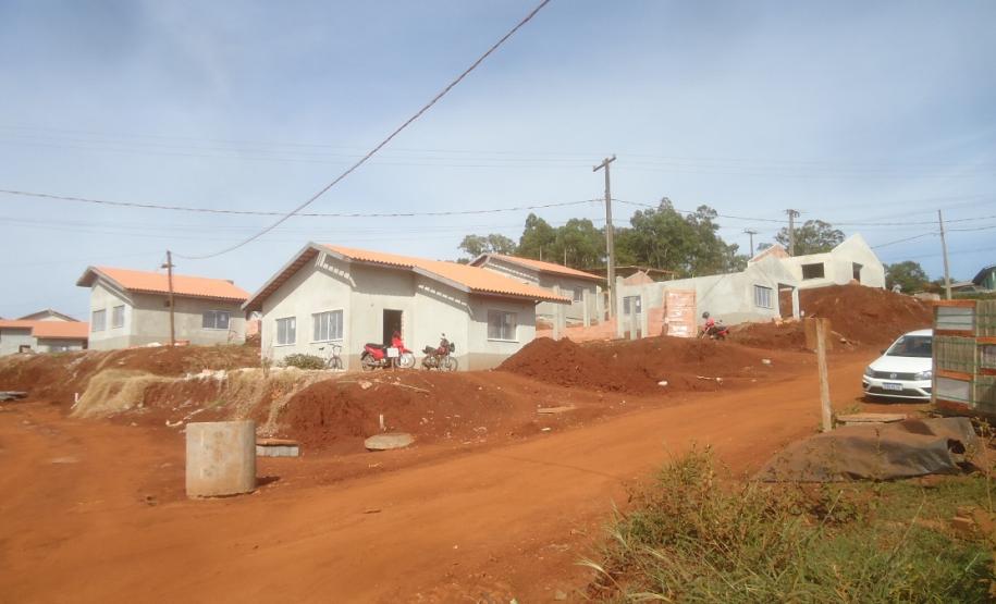 Sanepar vai investir em melhorias em conjunto residencial da Cohapar em Cantagalo