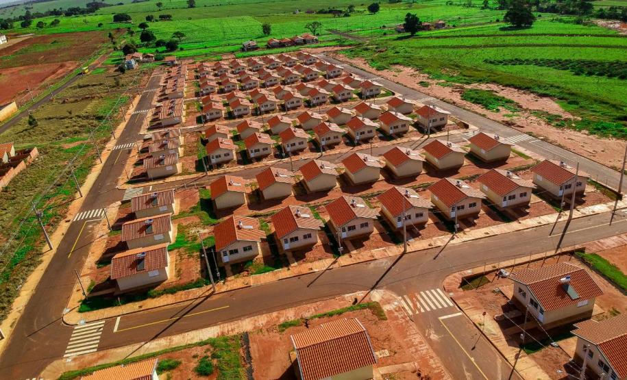 Cem famílias de Lupionópolis realizam o sonho da casa própria