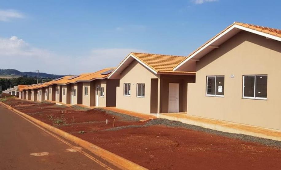 Famílias de São Miguel do Iguaçu são realocadas de áreas de risco para casas populares