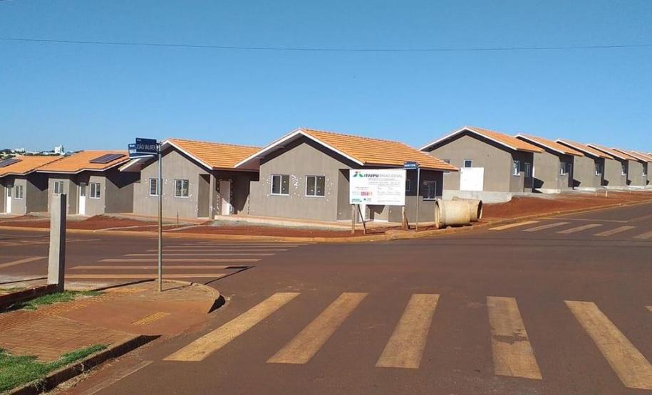 Famílias de São Miguel do Iguaçu são realocadas de áreas de risco para casas populares