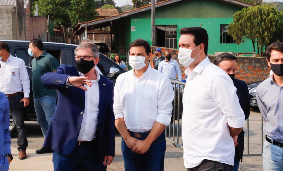 Famílias em vulnerabilidade recebem casas de graça do Estado