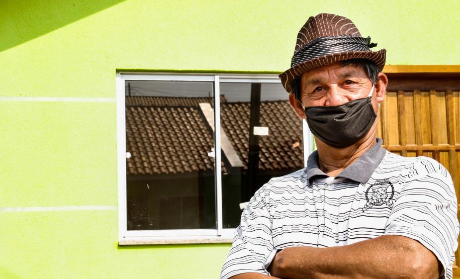 Famílias em vulnerabilidade recebem casas de graça do Estado