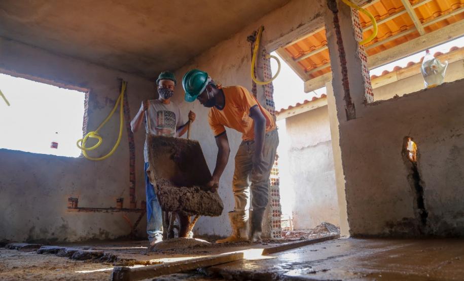 Programa Casa Fácil garante moradia a mais 56 famílias de Cambará