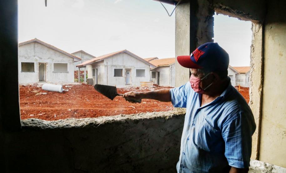 Programa Casa Fácil garante moradia a mais 56 famílias de Cambará