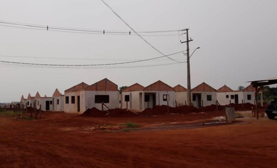 Construção de 41 casas populares avança em Jardim Alegre