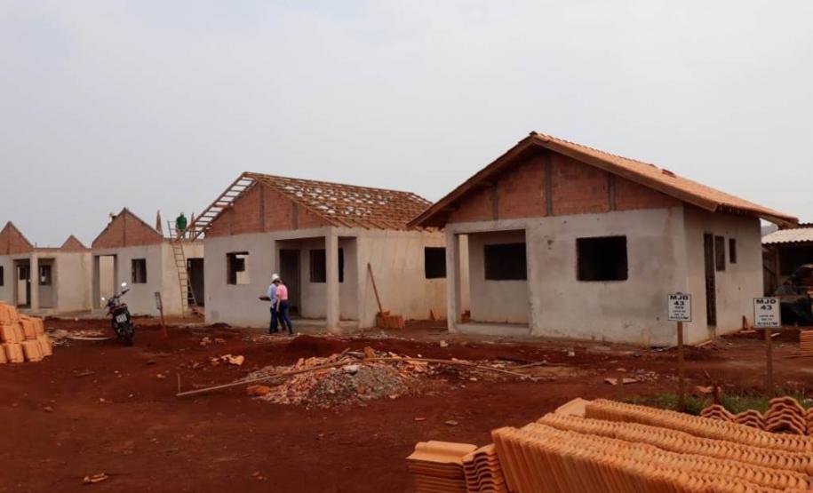 Construção de 41 casas populares avança em Jardim Alegre